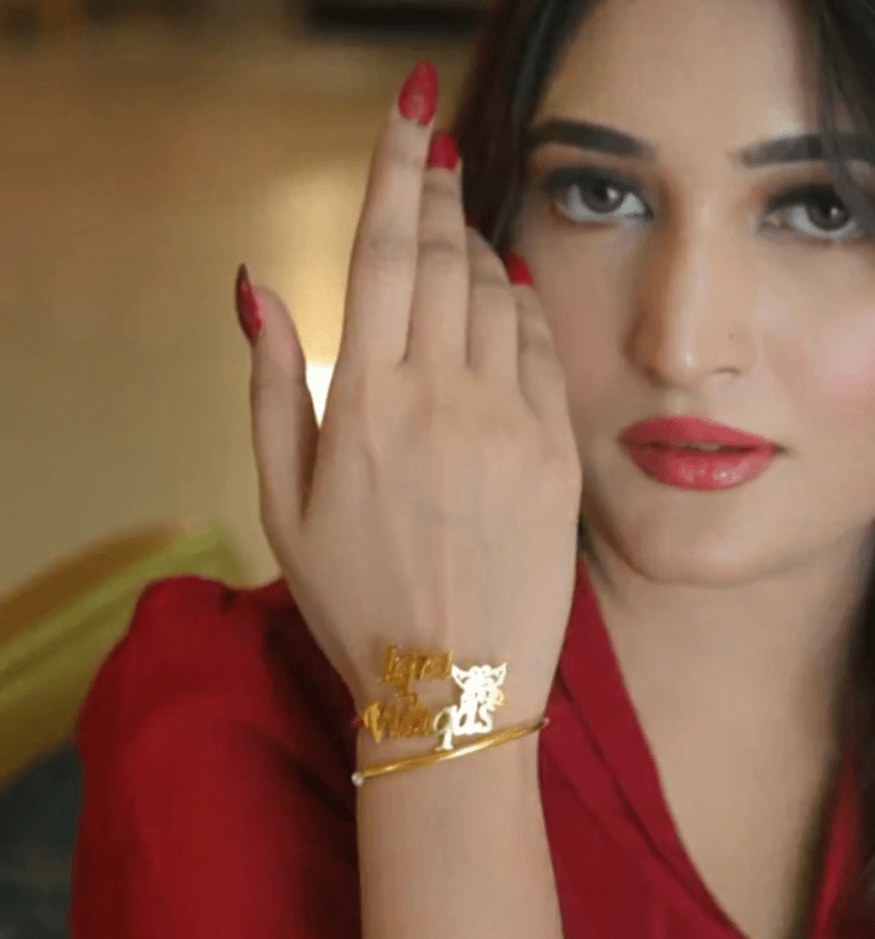 Butterfly Name Bangle - Zewar Mahal