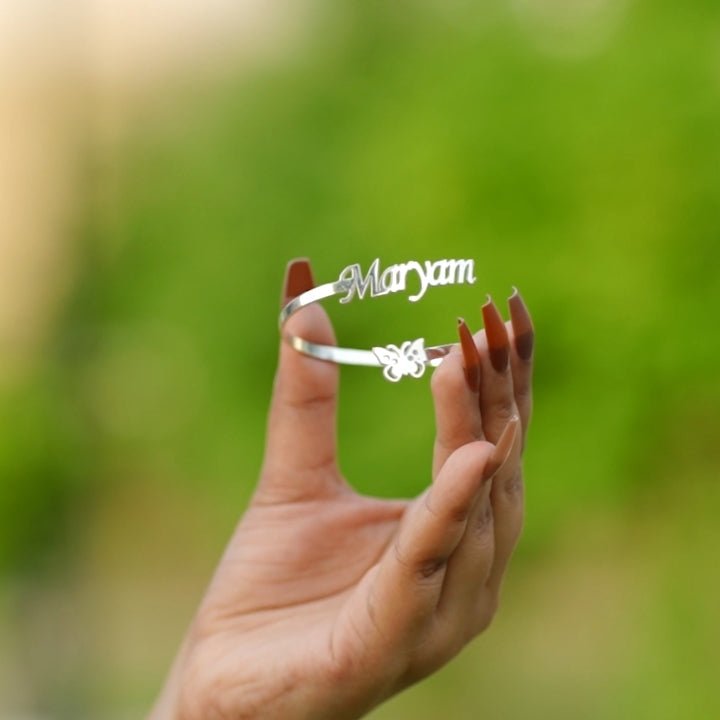 Customize Beautiful Bangle - Zewar Mahal