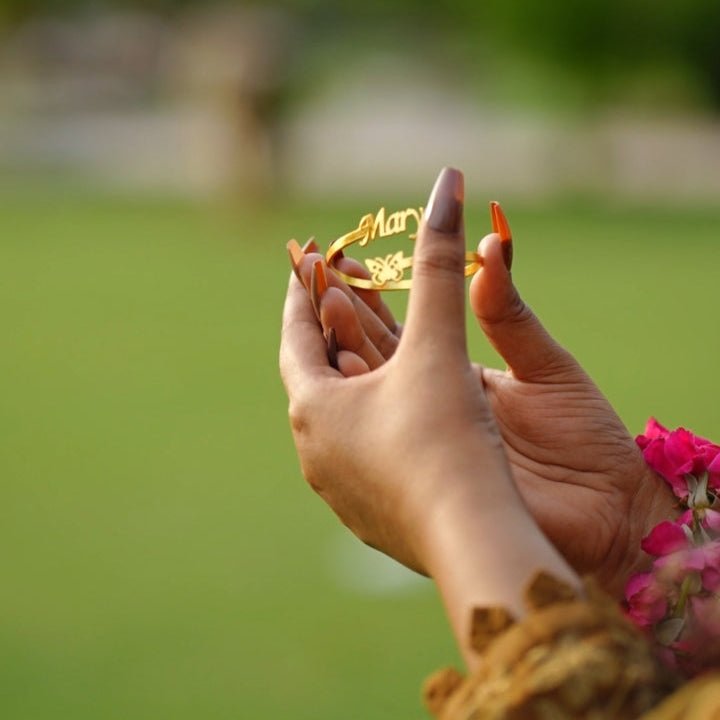 Customize Beautiful Bangle - Zewar Mahal